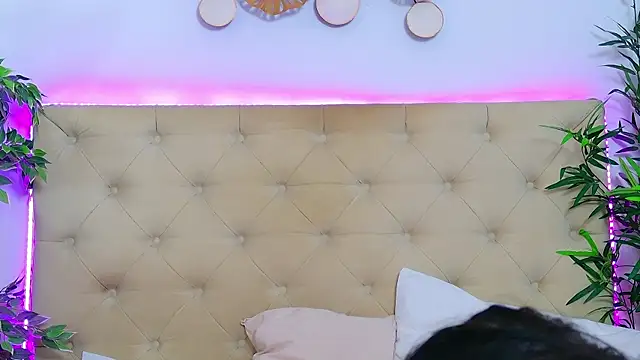 TemptingLuna_ webcam