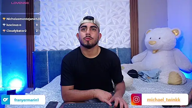 Michael_and_twin... Live Webcam on Stripchat