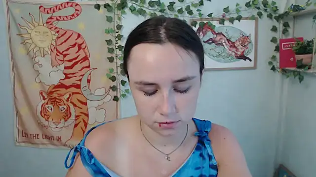 VeryVeryVeryShy_ webcam