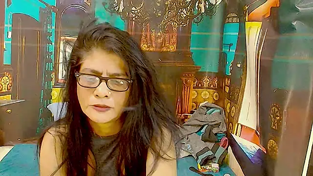IndianAllure webcam