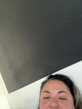 MikyVesela webcam