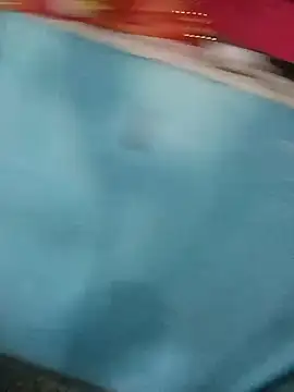 RoyalDesiCouple webcam