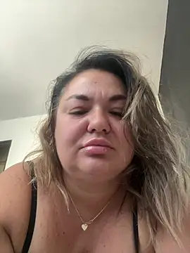MikyVesela webcam