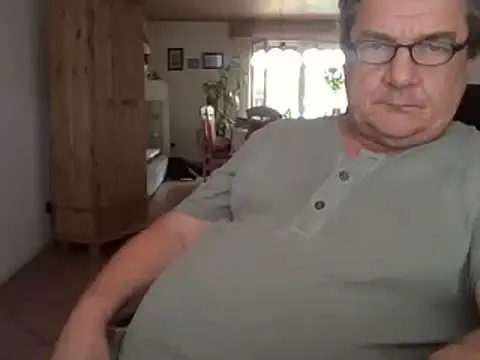 nobbie444 (M mature) - naked