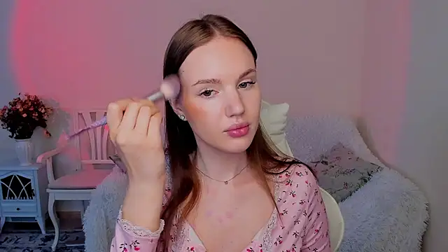 MishkaMe webcam