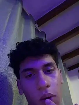 sexybadboy697 webcam