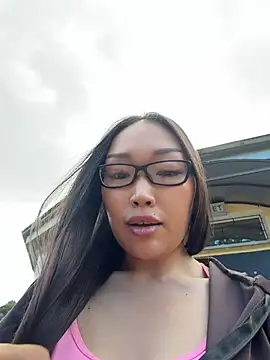 trytomakememoam webcam