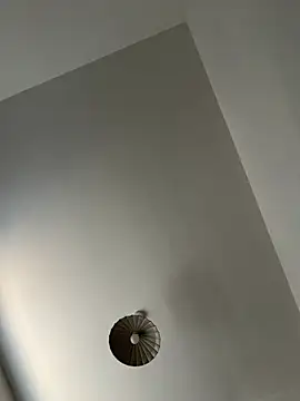 ElliemaiX webcam