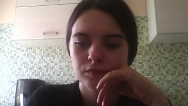 KikiAmino webcam