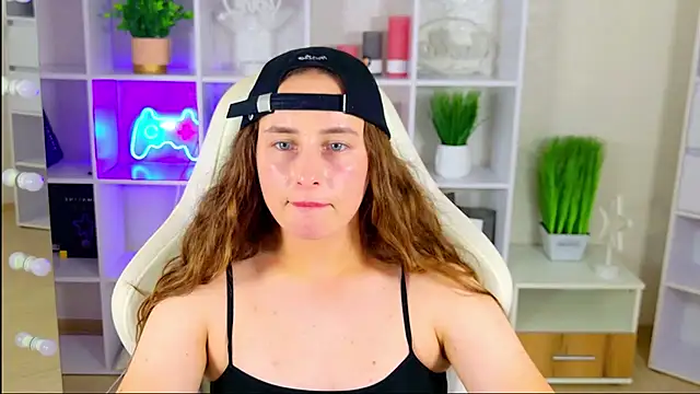 NadinnL webcam