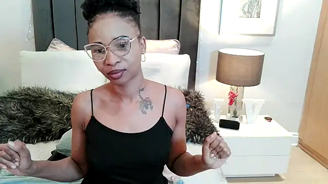 Miss-Erotic-Narcotic webcam