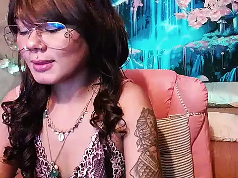 NoirAmina webcam