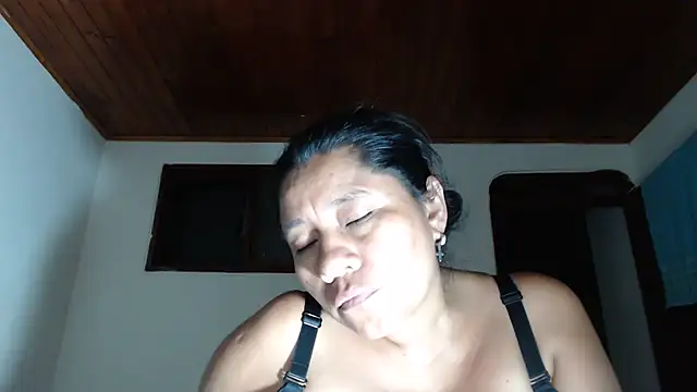 adrixxx38 webcam