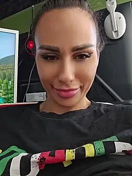 KatiaDivine webcam