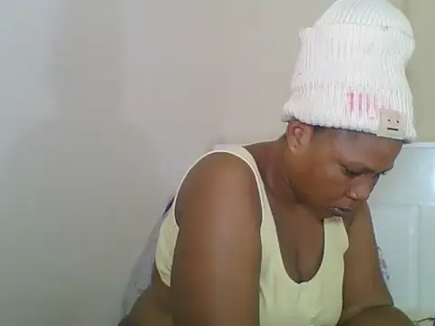 African_Bigjuicyass webcam