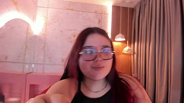 Lushi_Love webcam