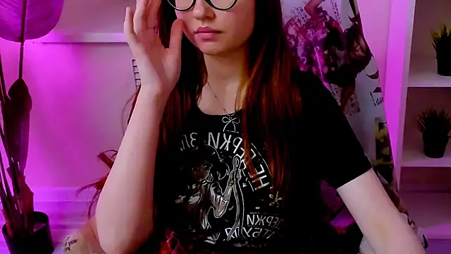 CarolGiggly webcam