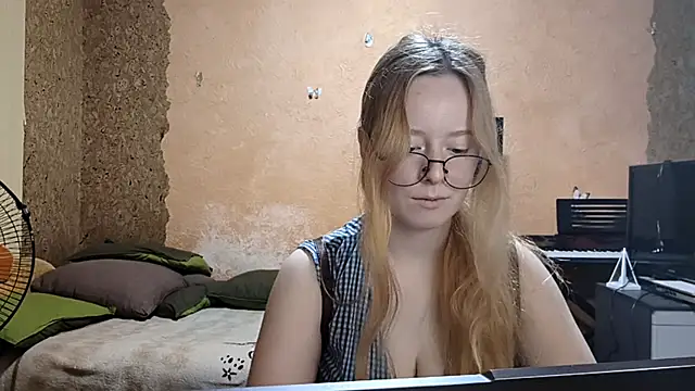 KateVibe_01 webcam