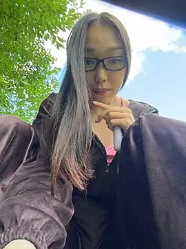 trytomakememoam webcam