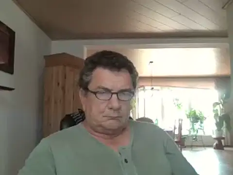 nobbie444 (M mature) - naked