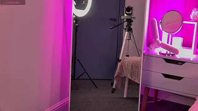 MireyaLin webcam