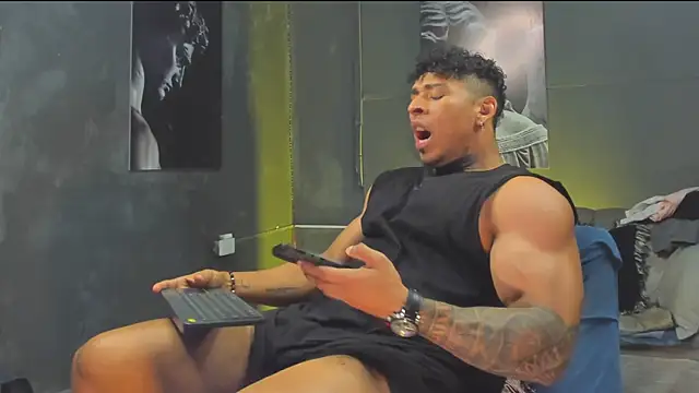bradley_smith live sex cam