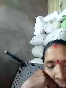 Loomaraj live sex cam