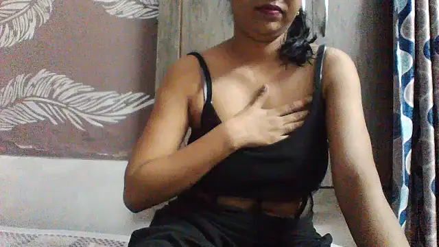 shalini_fire webcam