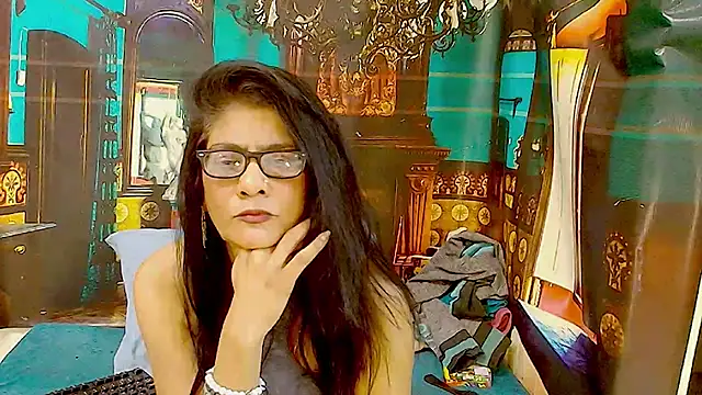 IndianAllure webcam