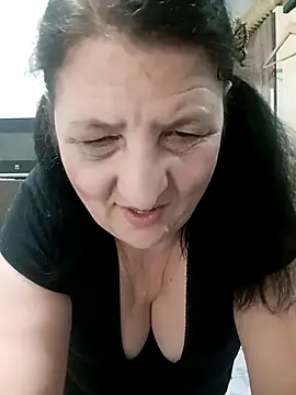 RidemerafSuzana webcam