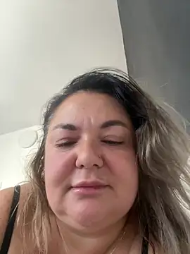 MikyVesela webcam
