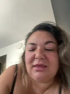 MikyVesela webcam