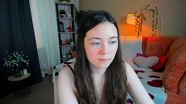 AlluringLookk webcam