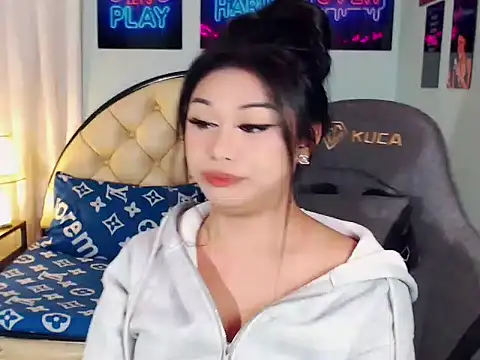 SexxyTsLoverr webcam