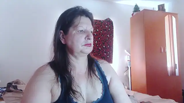 ExtasyMature webcam