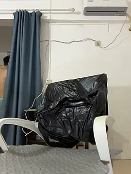 Mr_iphone11 webcam