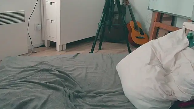 CeriseLapine webcam