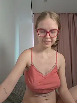 Sarah_HS webcam