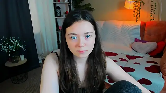 AlluringLookk webcam