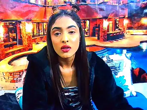 IndianPretty14u2Luv webcam