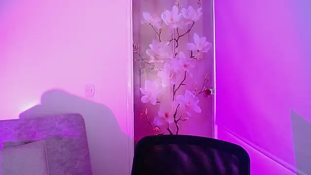milfrousse webcam