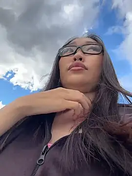 trytomakememoam webcam