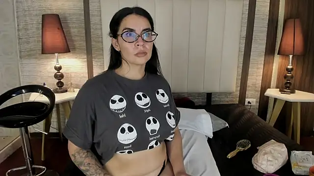 Hannah_Cross webcam