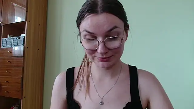 LooveELLYx webcam