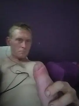 That1HungGinger webcam
