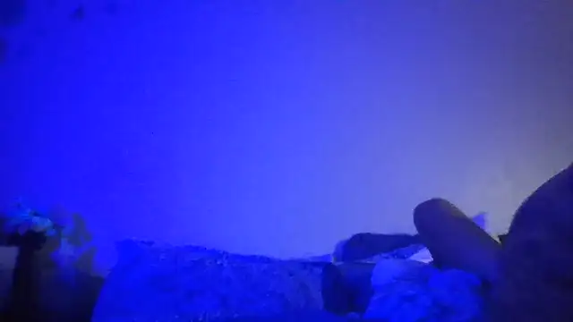 LyricRose85 webcam