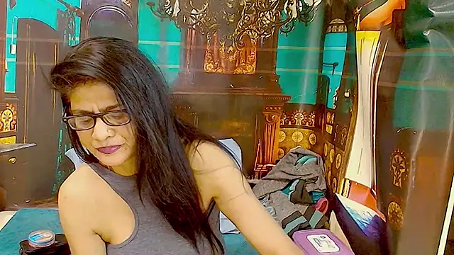 IndianAllure webcam