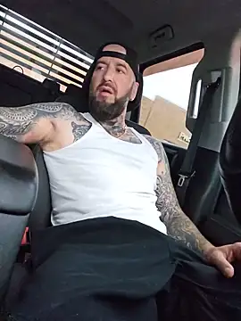 Beardedtattood webcam