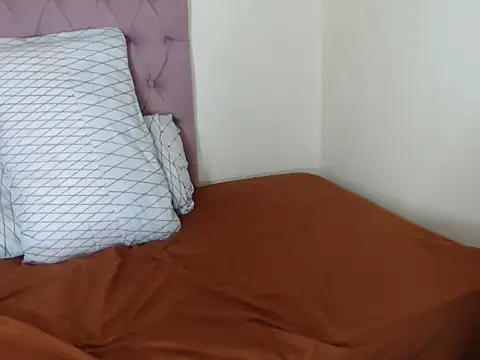 Nellybbx3 live cam on StripChat