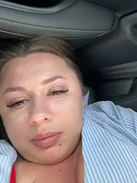 Sara_Hug webcam
